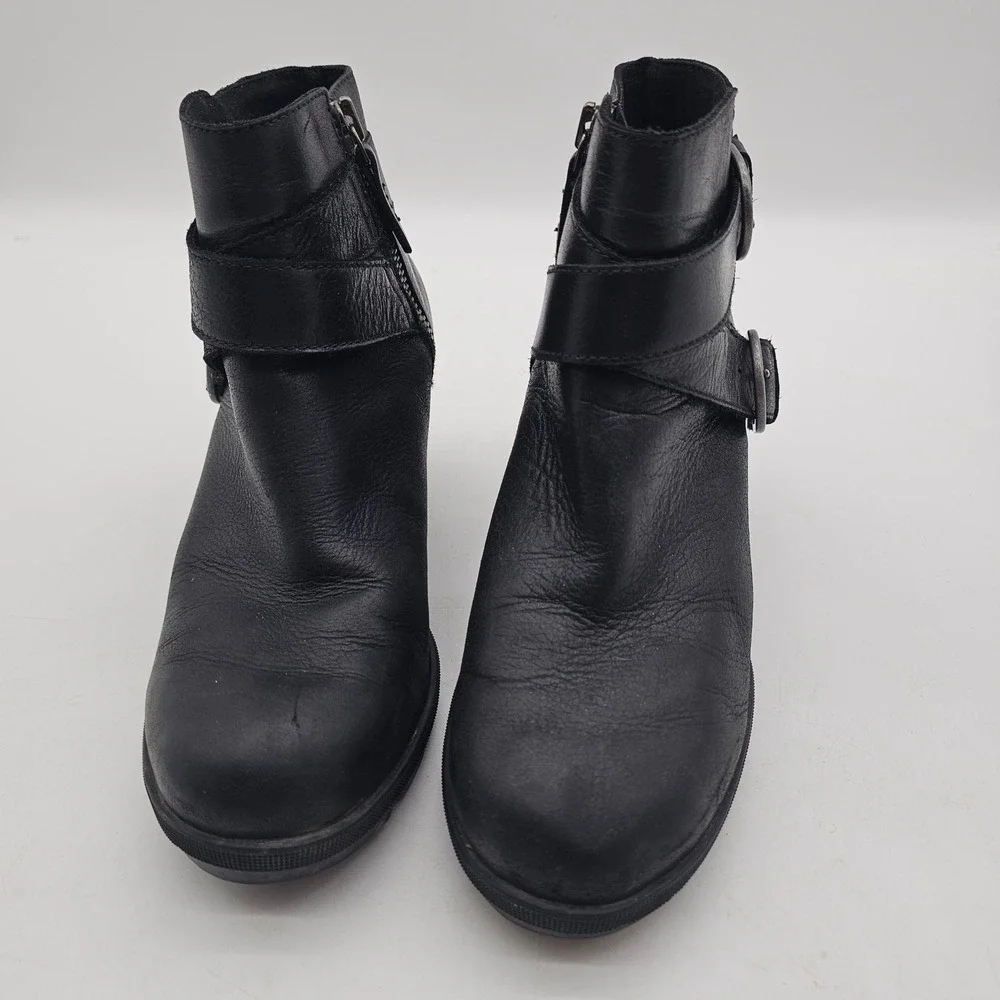 SOREL Leather Wedge Womens Size 8 Joan of Arctic Waterproof II Buckle Boot Black